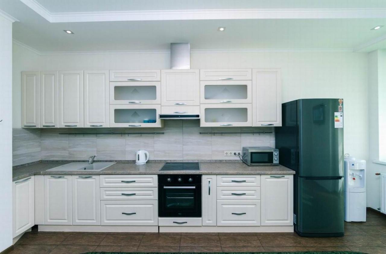 Vip In A New Building Near Lesi Ukrainki 7A Apartment Kiev Luaran gambar